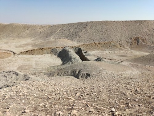 Dr. Bahaaddin's meeting and conversation with Fateh Sanat Kimia, Farzangan Fars Niko Holding and Imidro regarding investing in the project of extracting alumina powder from clay.